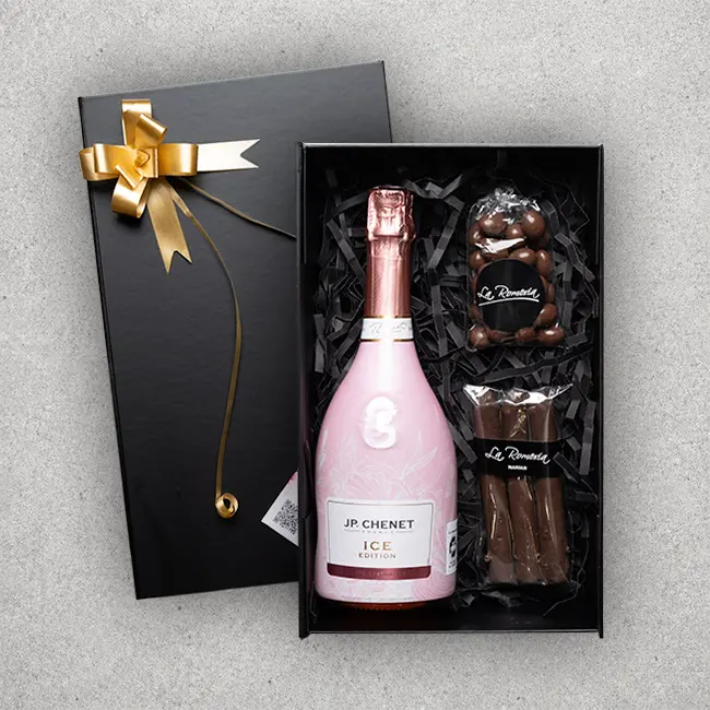 1 J.P Chenet Rosé + 1 Almendra + 1 Cuchufli + Caja M