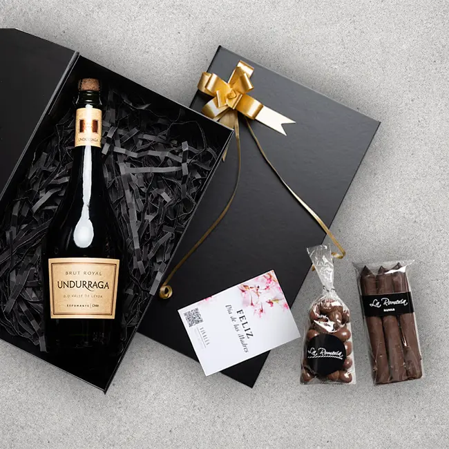 1 Undurraga Brut Royal 750cc + 1 cuchuflí + 1 Almendra + Caja M