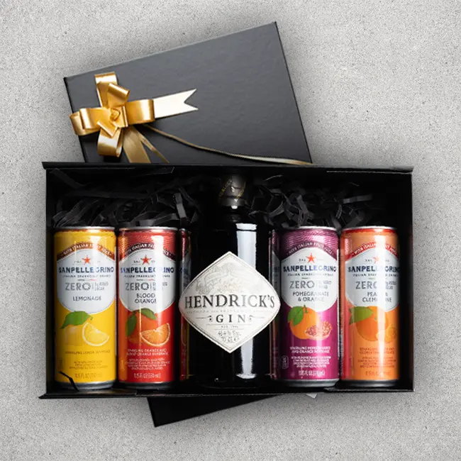 Gin hendrick + 4 Naturalli + Caja M