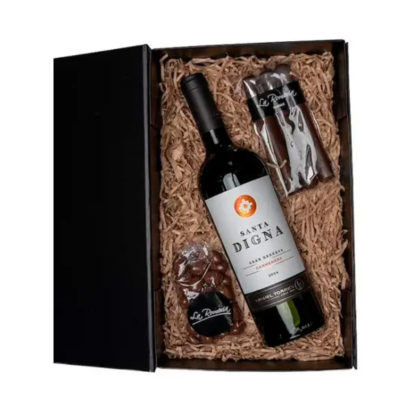 1 Santa Digna Carmenere 750cc + 1 Cuchuflí + 1 Almendras